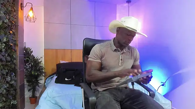 MarcusBlack  online show from 09/23/25, 11:35