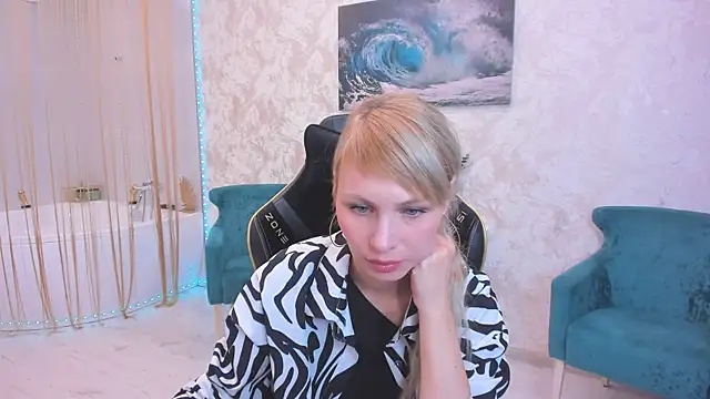 LindaSandy 1 online show from 09/17/25, 06:04