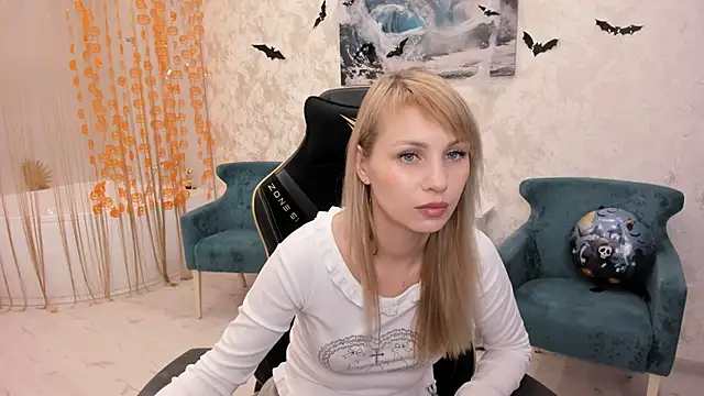 LindaSandy 1 online show from 10/24/25, 09:06