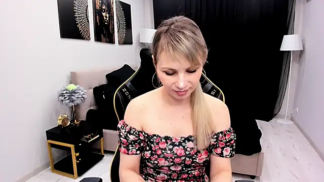 LindaSandy 1 online show from 03/14/26, 07:36