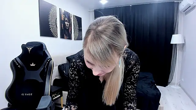 LindaSandy 1 online show from 03/15/26, 07:14