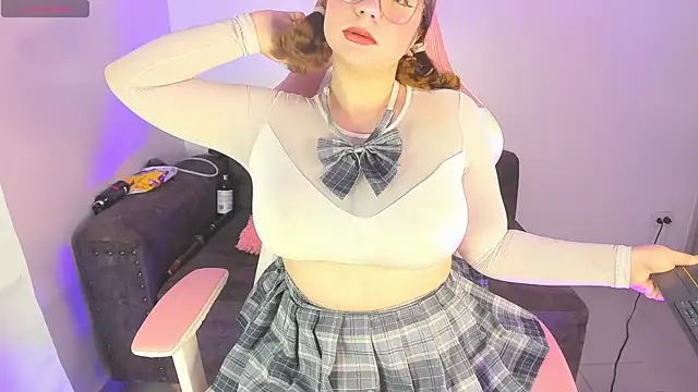 Snapshot of lizy_portman chatting on 06/04/26, 07:31 lizy portman online show from 06/04/26, 07:31