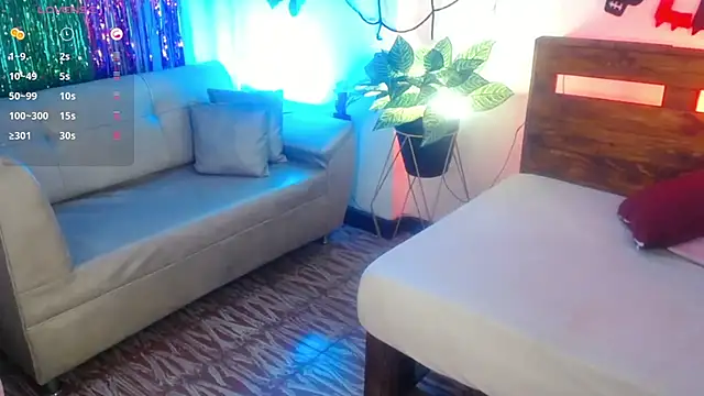 Snapshot of Yeseniaa25_ chatting on 10/10/25, 03:33 Yeseniaa25  online show from 10/10/25, 03:33