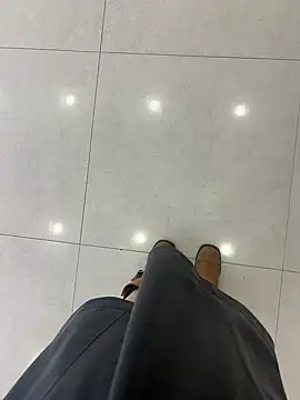 xiaoyuan01 online show from 04/24/26, 04:37