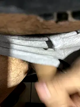 Snapshot of uto857 chatting on 10/02/25, 01:51 uto857 online show from 10/02/25, 01:51