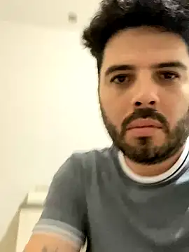 Snapshot of uto857 chatting on 11/21/25, 10:41 uto857 online show from 11/21/25, 10:41