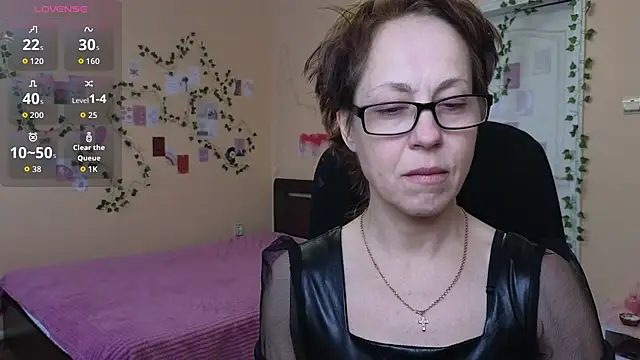 Snapshot of Ronda_Roni chatting on 02/05/26, 12:10 Ronda Roni online show from 02/05/26, 12:10