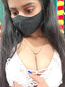 Aanya hotty online show from 11/20/25, 04:29