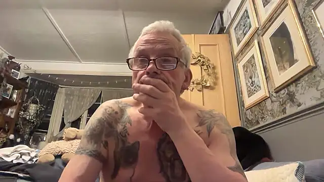 poggles online show from 03/21/26, 09:40