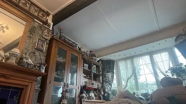 poggles online show from 03/23/26, 04:44