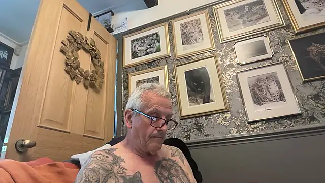 poggles online show from 07/08/26, 05:23
