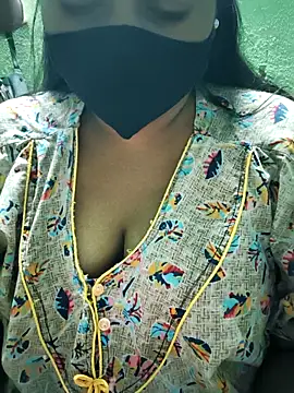 Liyaa 24 online show from 02/13/26, 04:36