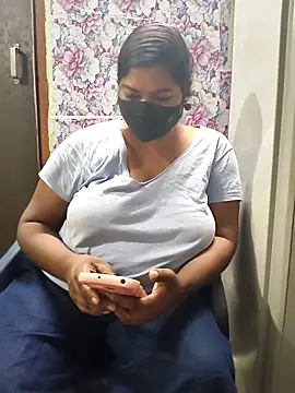 Liyaa 24 online show from 03/22/26, 03:59