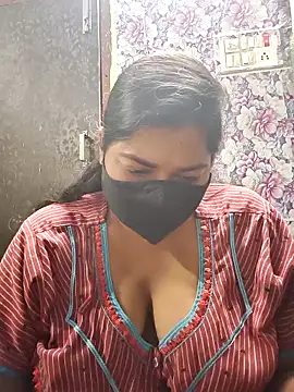 Liyaa 24 online show from 03/26/26, 05:18