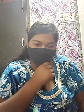 Liyaa 24 online show from 04/01/26, 07:31