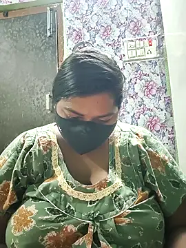 Liyaa 24 online show from 04/13/26, 04:23