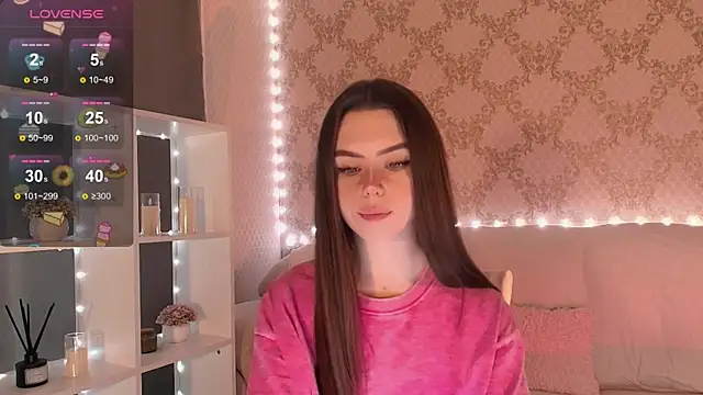 HolyMiax online show from 12/22/25, 03:36