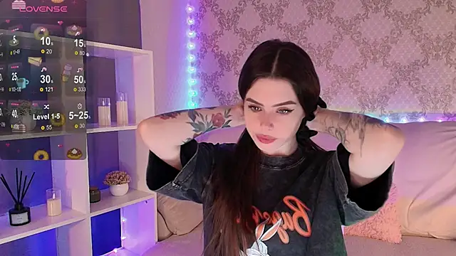Snapshot of HolyMiax chatting on 05/04/26, 03:35 HolyMiax online show from 05/04/26, 03:35