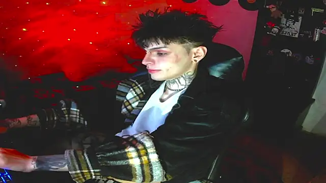 Snapshot of prince_x_dark chatting on 09/24/25, 04:05 prince x dark online show from 09/24/25, 04:05