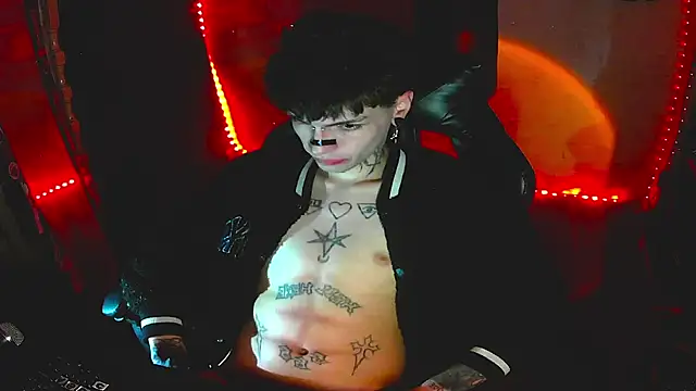 Snapshot of prince_x_dark chatting on 12/15/25, 07:34 prince x dark online show from 12/15/25, 07:34