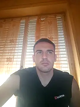 Snapshot of thedoctor977 chatting on 11/25/25, 10:15 thedoctor977 online show from 11/25/25, 10:15