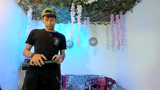 Bastian boyshot77 online show from 02/12/26, 01:17