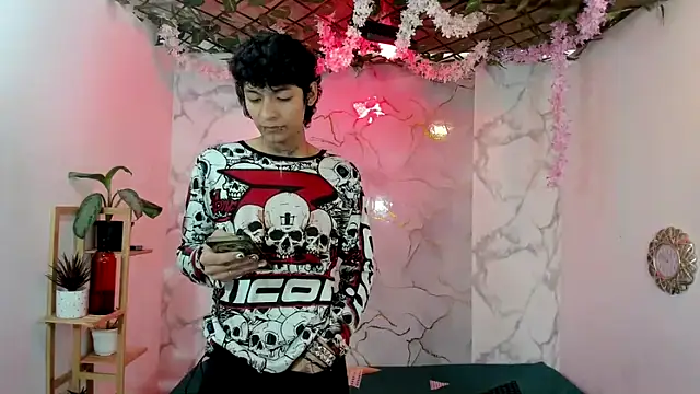 Bastian boyshot77 online show from 04/12/26, 06:13