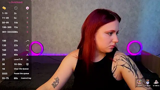 Mini Lady1 online show from 10/28/25, 08:18