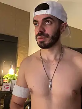 AxelThompson  online show from 11/02/25, 12:07