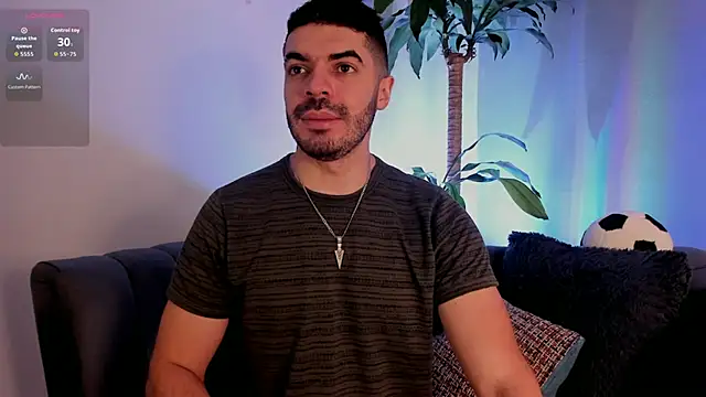 AxelThompson  online show from 12/16/25, 12:10