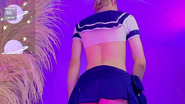 liiamluna  online show from 01/13/26, 05:24