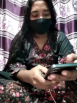 Snapshot of Rubaiya1 chatting on 10/30/25, 07:14 Rubaiya1 online show from 10/30/25, 07:14