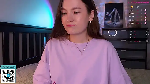 mia here online show from 09/27/25, 08:25