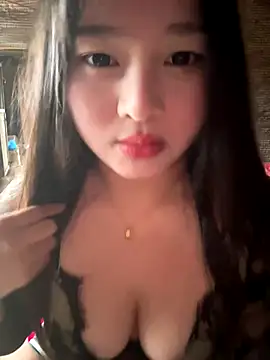 Snapshot of chenyu0308 chatting on 09/20/25, 06:36 chenyu0308 online show from 09/20/25, 06:36