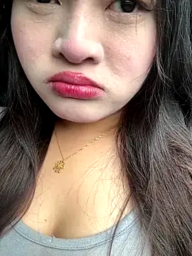 Snapshot of chenyu0308 chatting on 09/24/25, 05:55 chenyu0308 online show from 09/24/25, 05:55