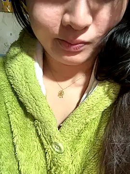 Snapshot of chenyu0308 chatting on 11/05/25, 11:10 chenyu0308 online show from 11/05/25, 11:10