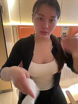 chenyu0308 online show from 05/12/26, 04:42