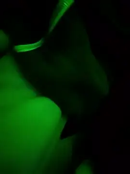 Snapshot of MrThomas31 chatting on 01/14/26, 02:44 MrThomas31 online show from 01/14/26, 02:44