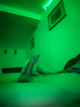 Snapshot of MrThomas31 chatting on 03/13/26, 06:20 MrThomas31 online show from 03/13/26, 06:20