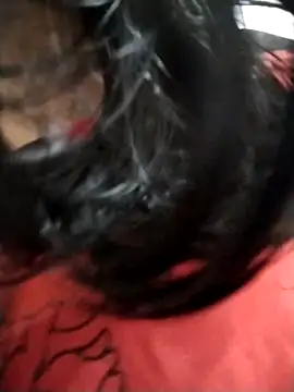 Snapshot of Nodi- chatting on 09/18/25, 06:15 Nodi- online show from 09/18/25, 06:15