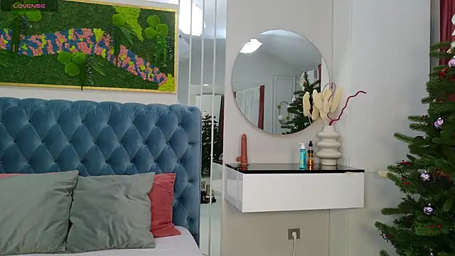 Snapshot of SiennaPierce chatting on 12/21/25, 05:14 SiennaPierce online show from 12/21/25, 05:14