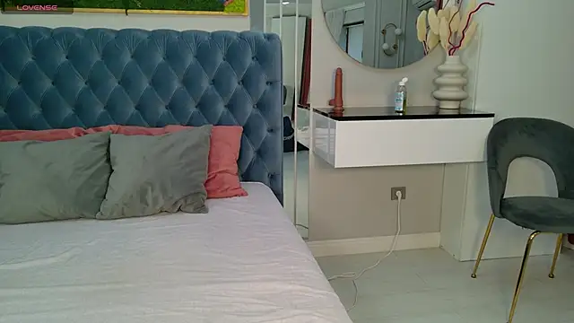 Snapshot of SiennaPierce chatting on 02/25/26, 05:28 SiennaPierce online show from 02/25/26, 05:28