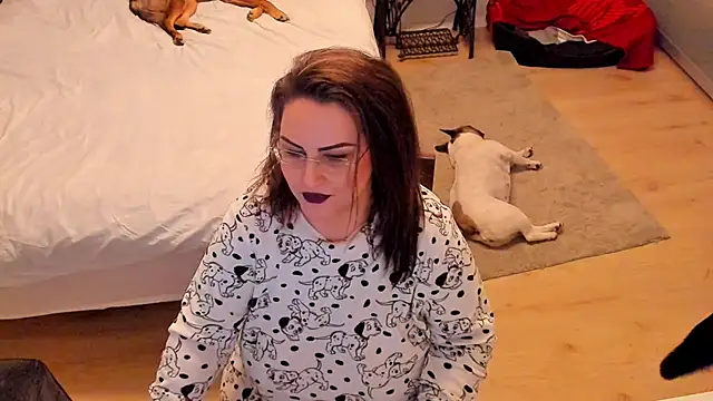 Snapshot of Squirt_Kimm chatting on 11/14/25, 04:44 Squirt Kimm online show from 11/14/25, 04:44