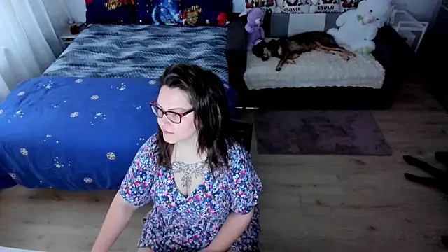 Snapshot of Squirt_Kimm chatting on 11/28/25, 10:18 Squirt Kimm online show from 11/28/25, 10:18