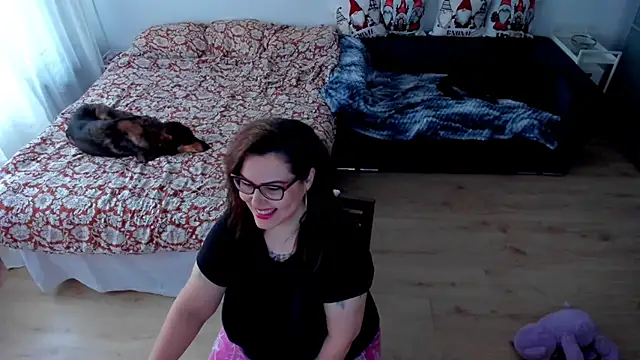 Snapshot of Squirt_Kimm chatting on 12/16/25, 09:03 Squirt Kimm online show from 12/16/25, 09:03