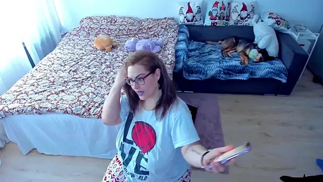 Snapshot of Squirt_Kimm chatting on 12/18/25, 11:49 Squirt Kimm online show from 12/18/25, 11:49