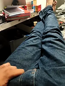 mumbairaju8 online show from 04/28/26, 12:43