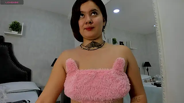 RosalineGrey online show from 10/13/25, 06:02