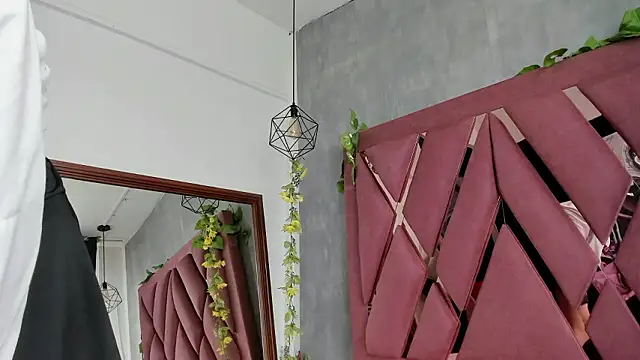 viollettaa  online show from 03/02/26, 06:48