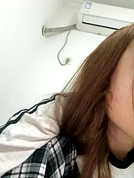 uulove521 online show from 09/28/25, 02:44